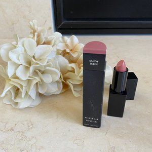 NEW Ecru New York Velvet Air Lipstick Sandy Suede